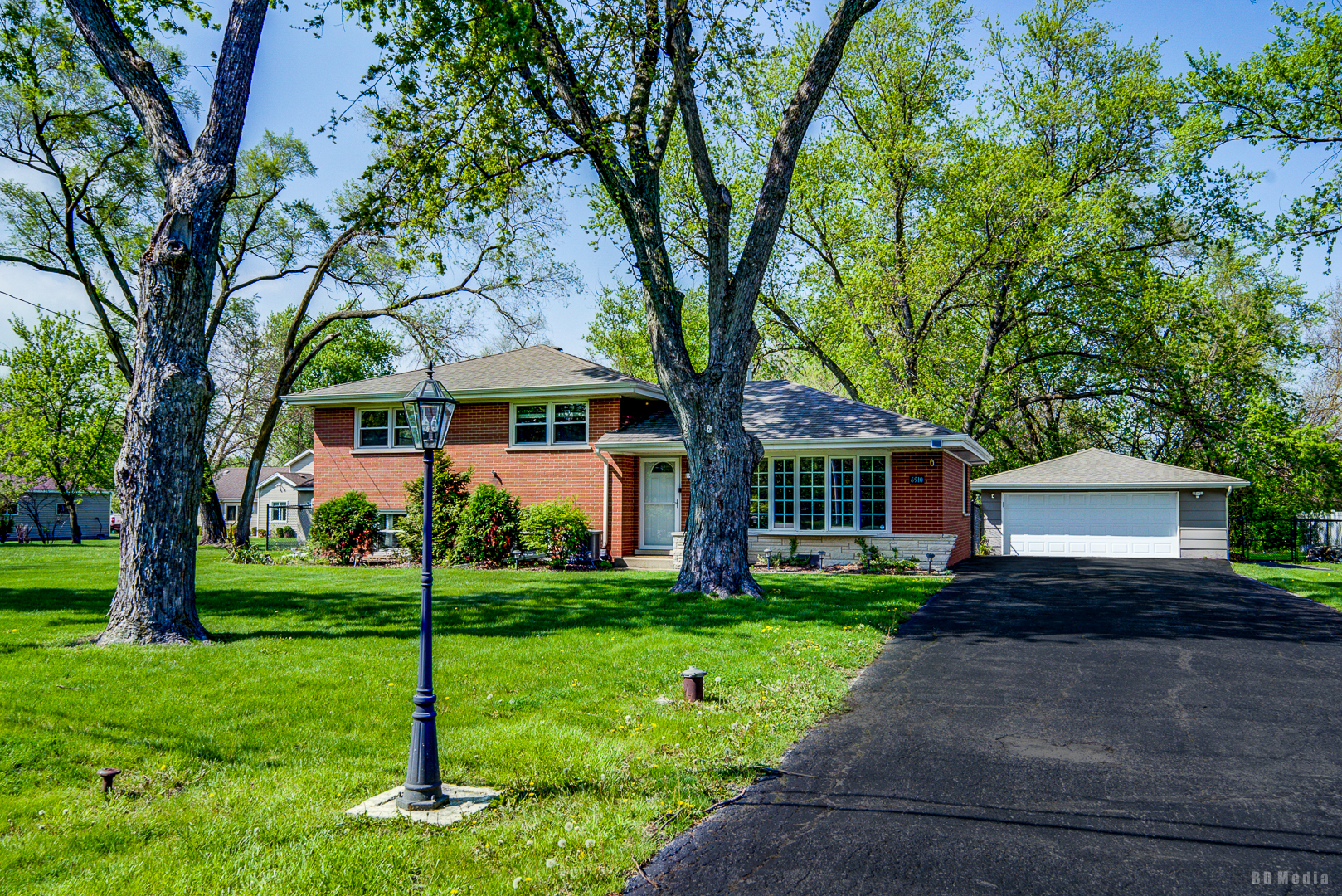 6910 W 179th Street, Tinley Park, IL 60477
