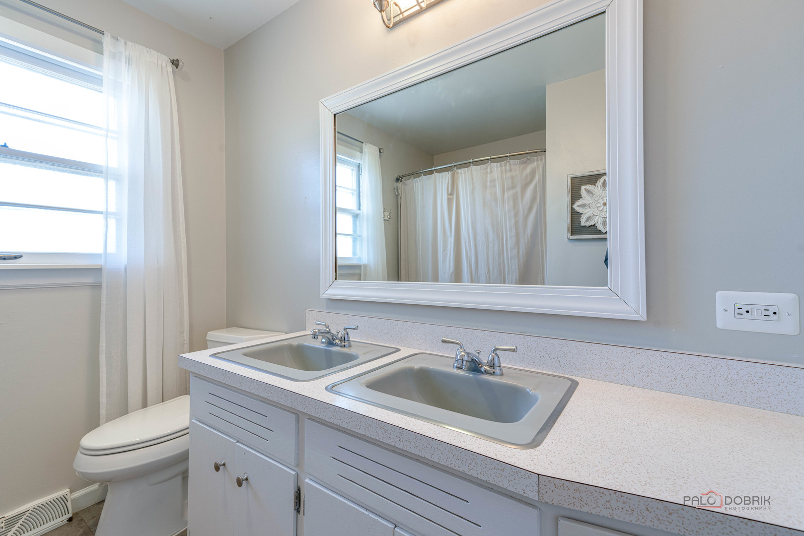 34049 N Hickory Avenue, Grayslake, IL 60030