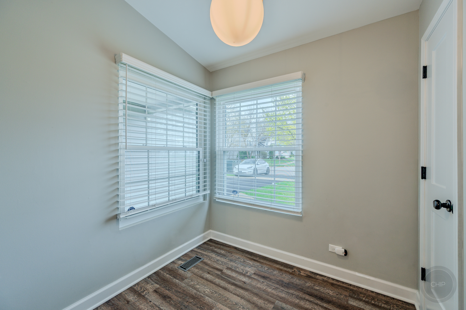 1736 Ranchview Drive, Naperville, IL 60565