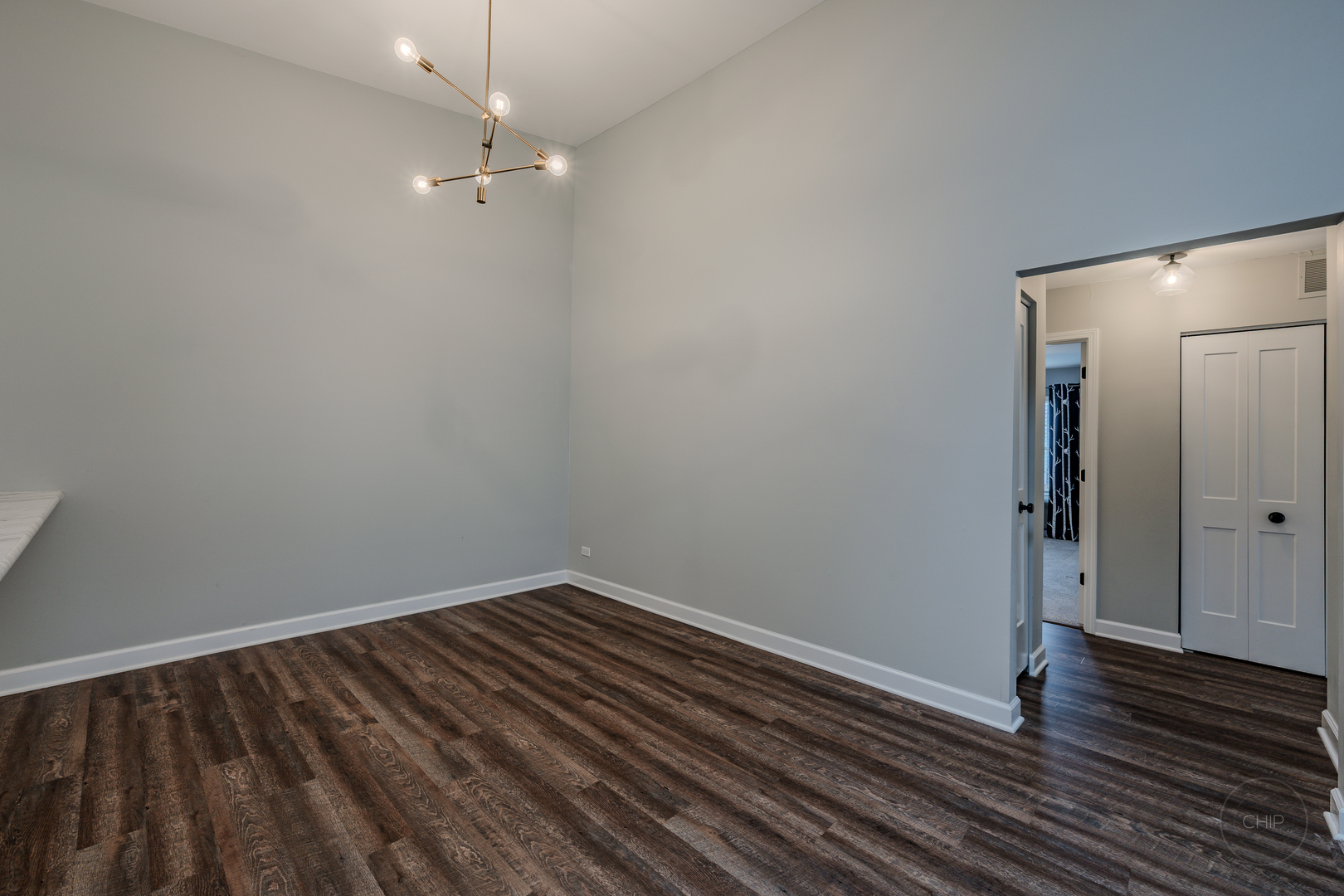 1736 Ranchview Drive, Naperville, IL 60565