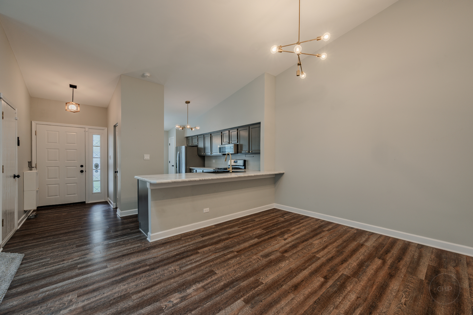 1736 Ranchview Drive, Naperville, IL 60565