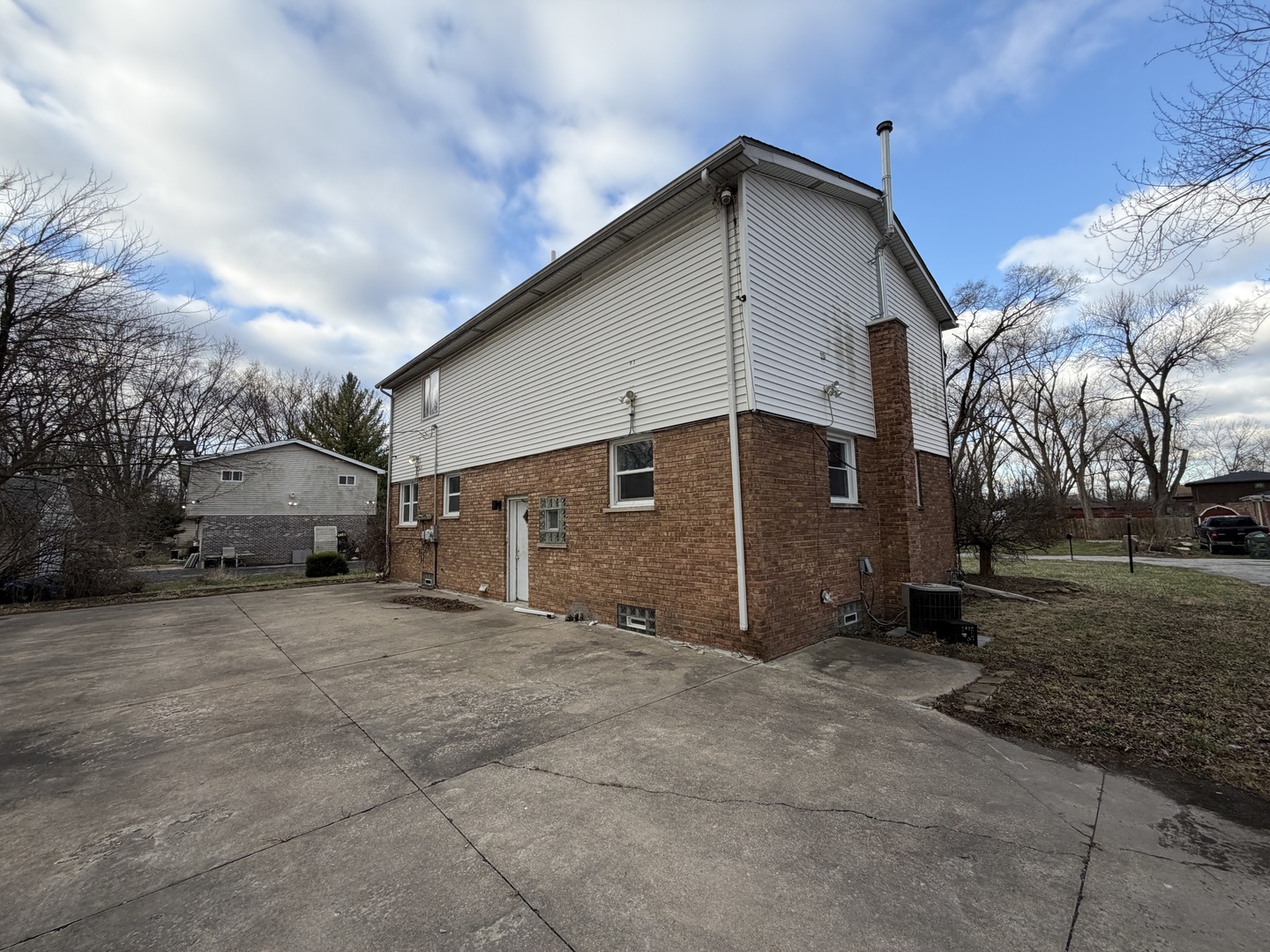15441 E End Street, Dolton, IL 60419