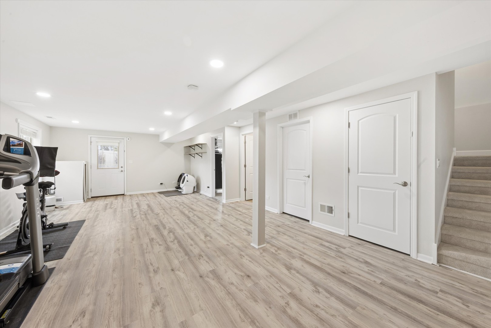 409 Provence Court, Lisle, IL 60532