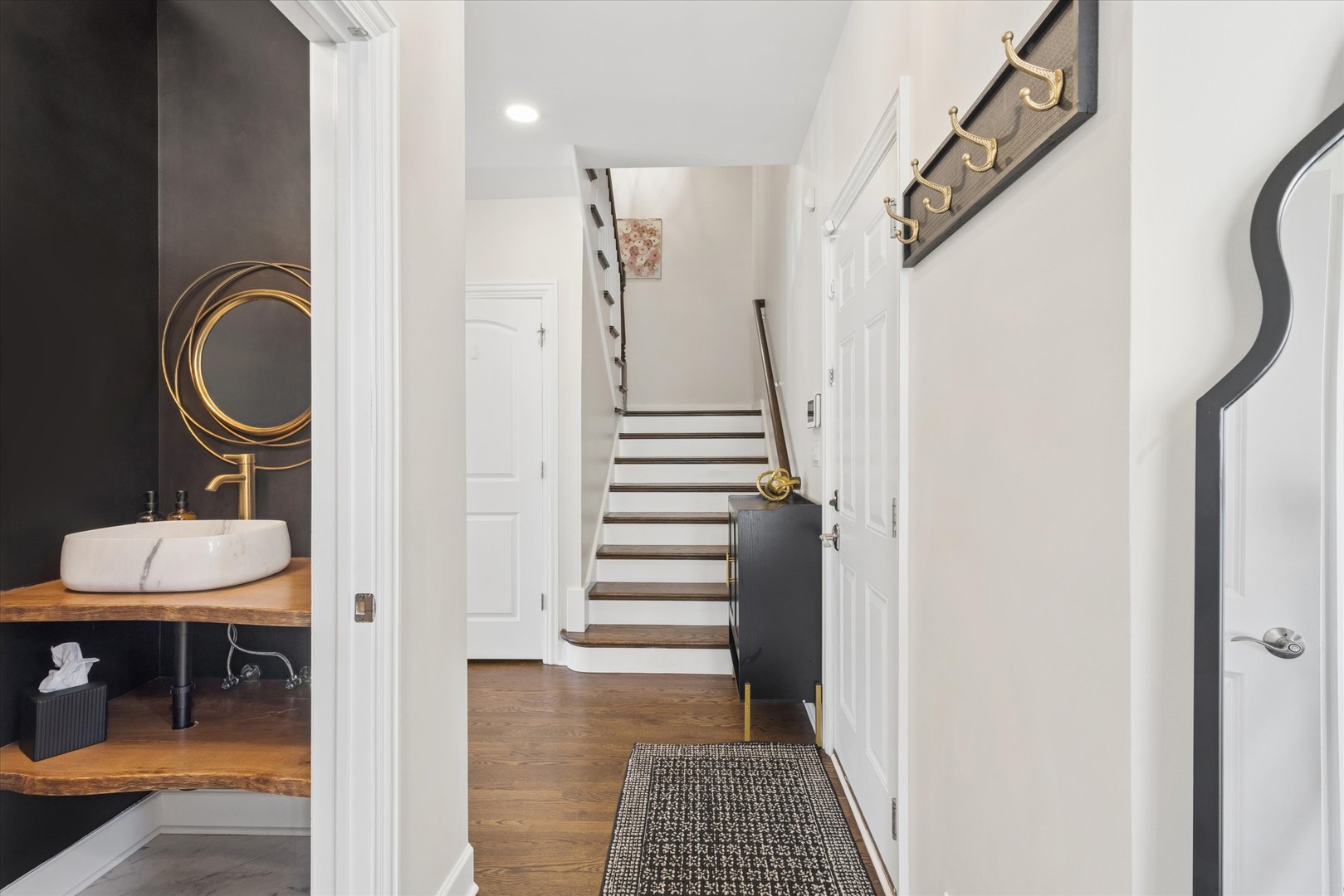 409 Provence Court, Lisle, IL 60532