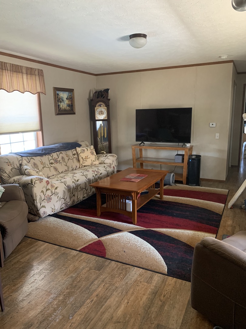 18 Troy Court, Bloomington, IL 61701