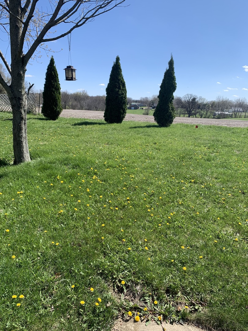 18 Troy Court, Bloomington, IL 61701