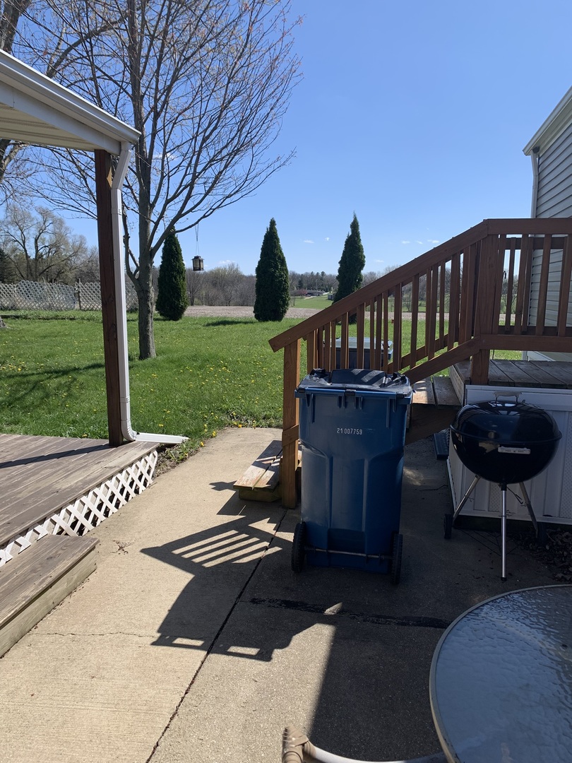 18 Troy Court, Bloomington, IL 61701