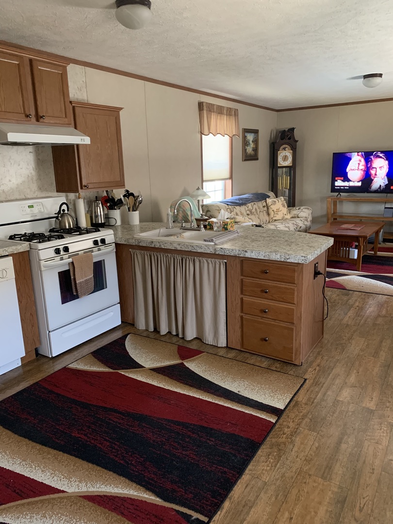 18 Troy Court, Bloomington, IL 61701