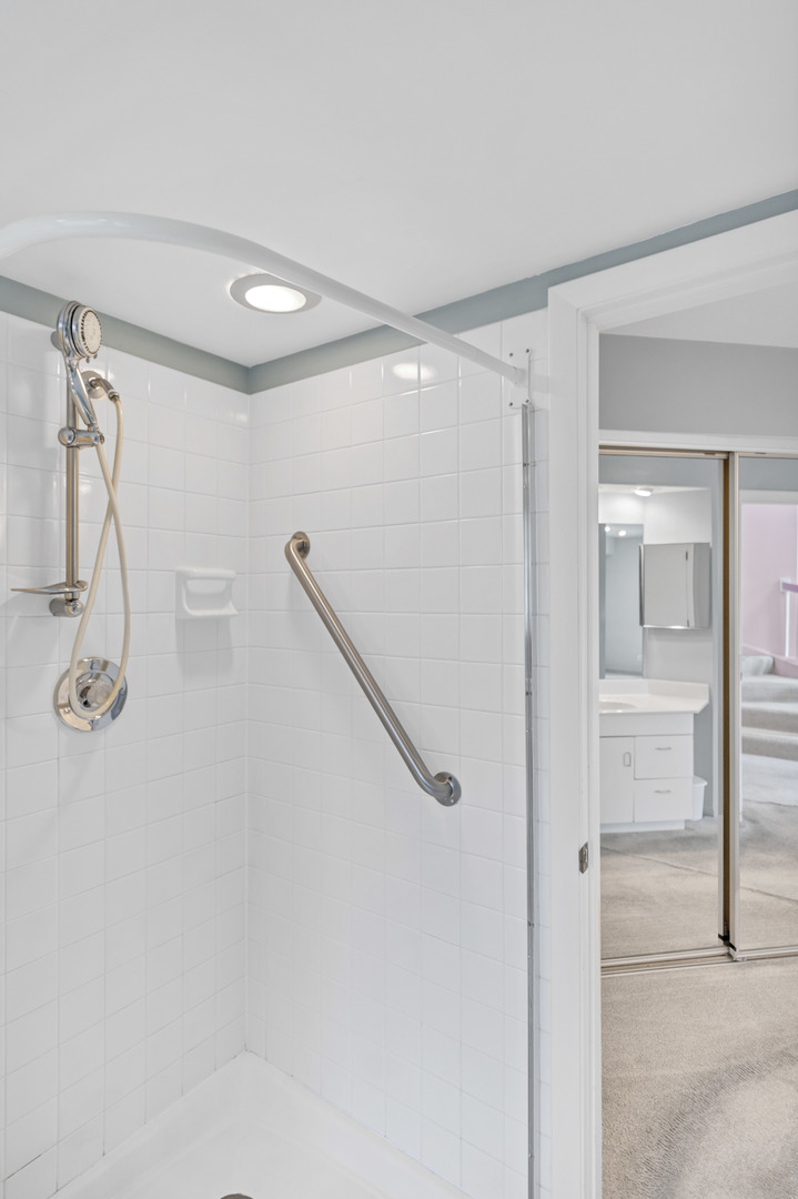 241 Woodstone Circle, Buffalo Grove, IL 60089