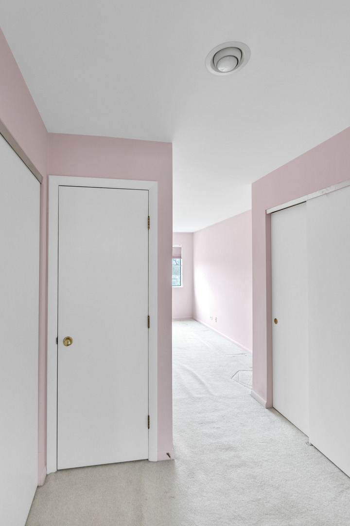 241 Woodstone Circle, Buffalo Grove, IL 60089