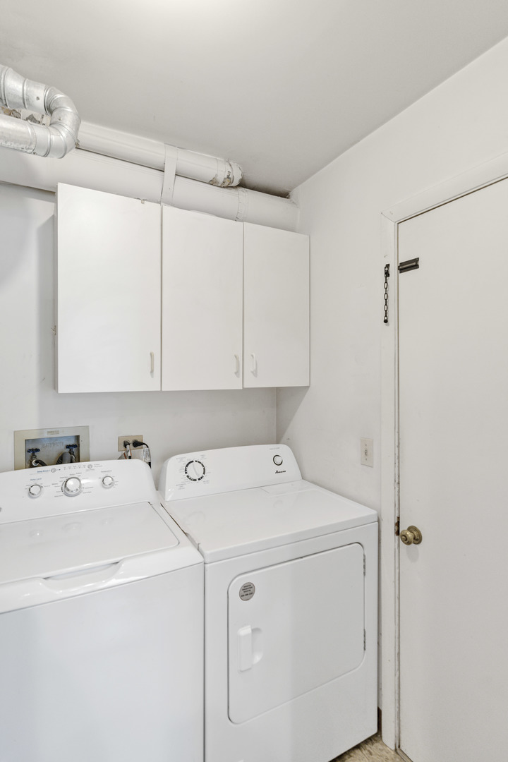 241 Woodstone Circle, Buffalo Grove, IL 60089