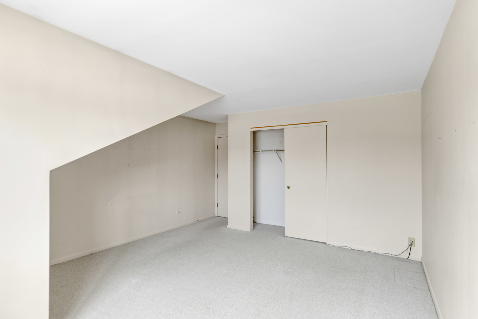 241 Woodstone Circle, Buffalo Grove, IL 60089