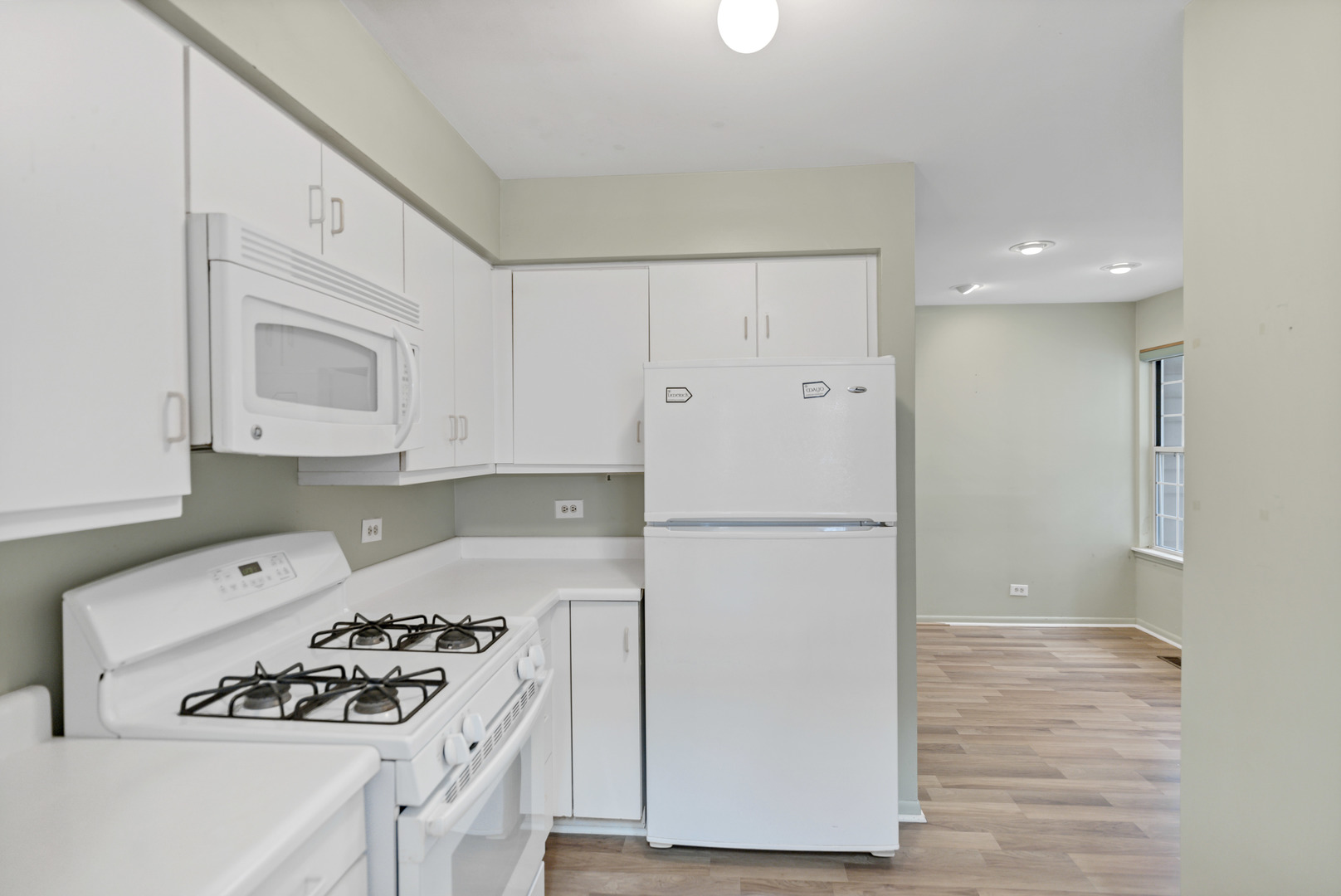 241 Woodstone Circle, Buffalo Grove, IL 60089