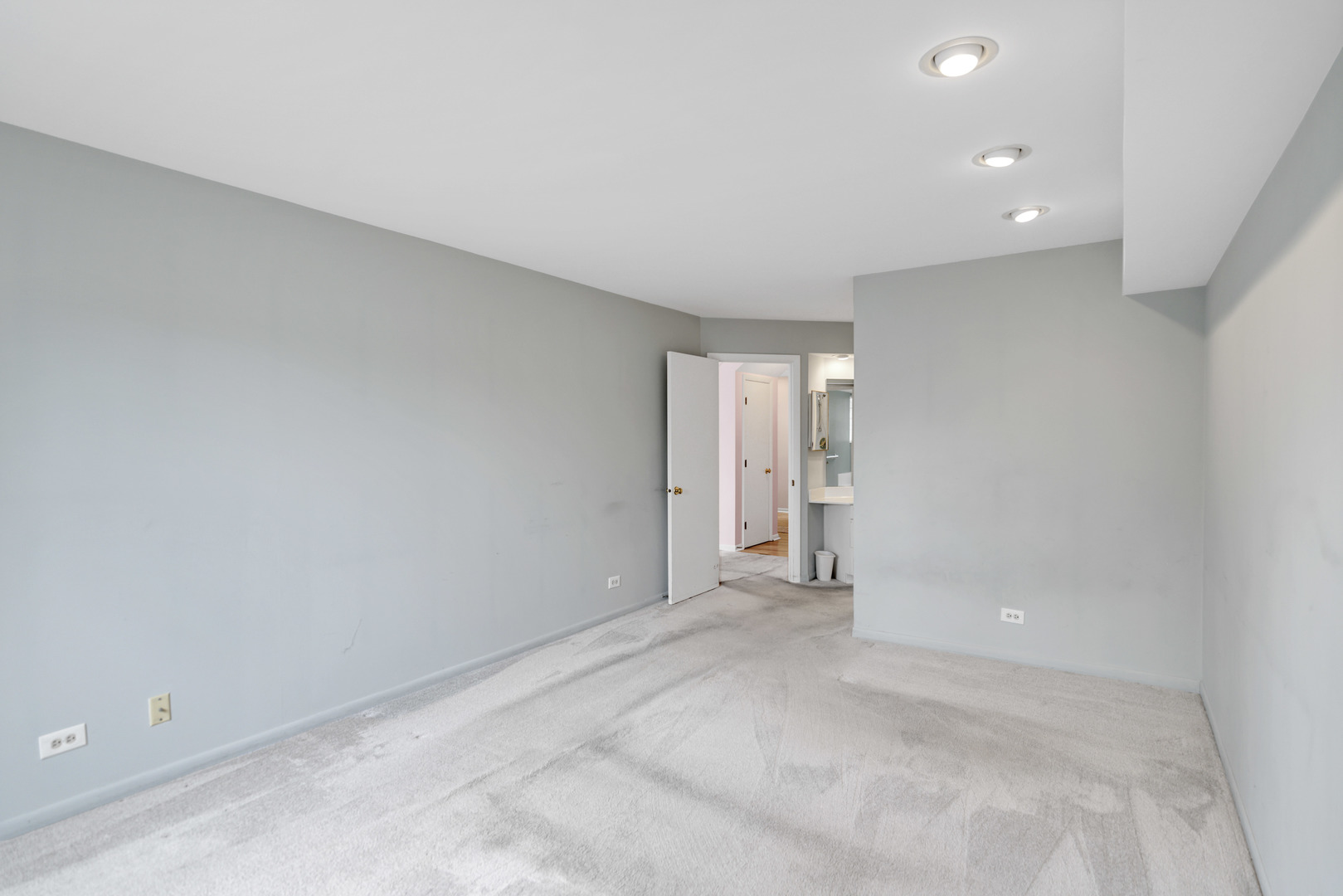 241 Woodstone Circle, Buffalo Grove, IL 60089