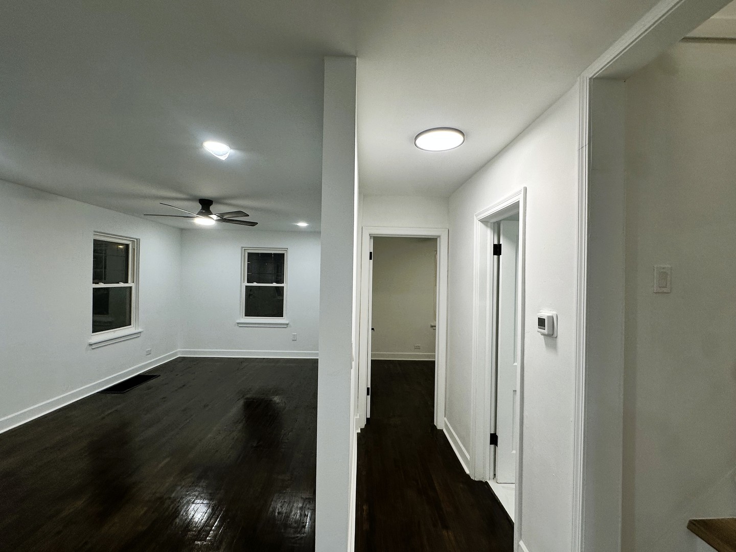 10055 S Oglesby Avenue, Chicago, IL 60617