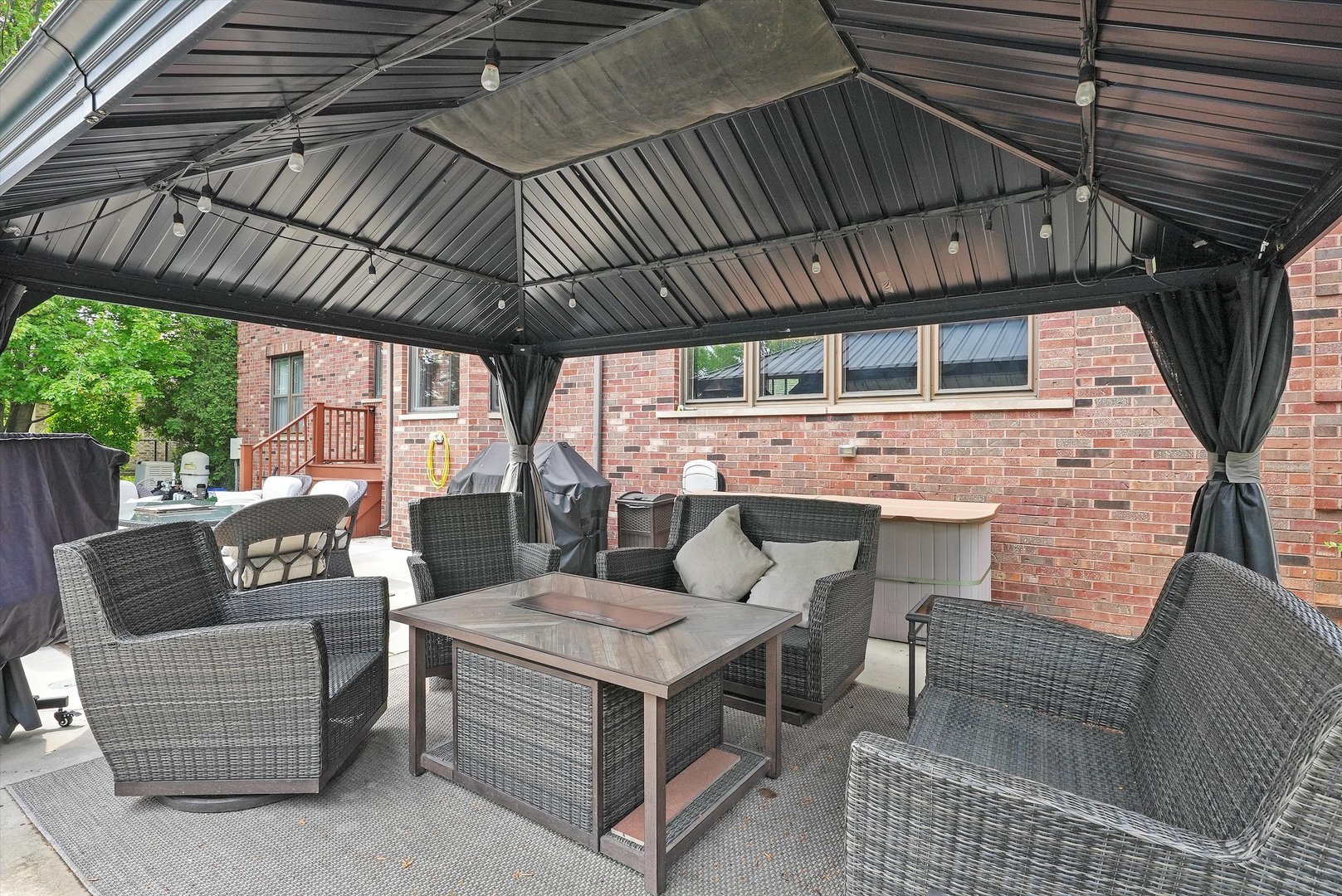 12541 Rosewood Drive, Homer Glen, IL 60491