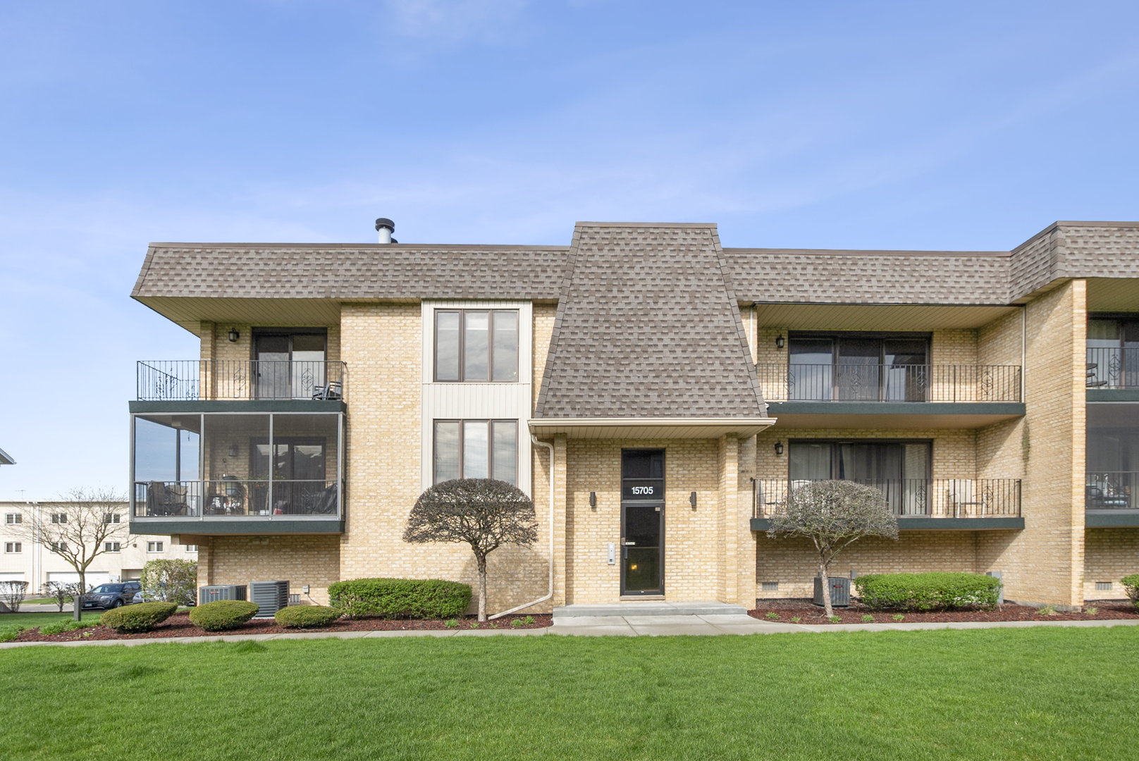 15705 Old Orchard Court #2S, Orland Park, IL 60462