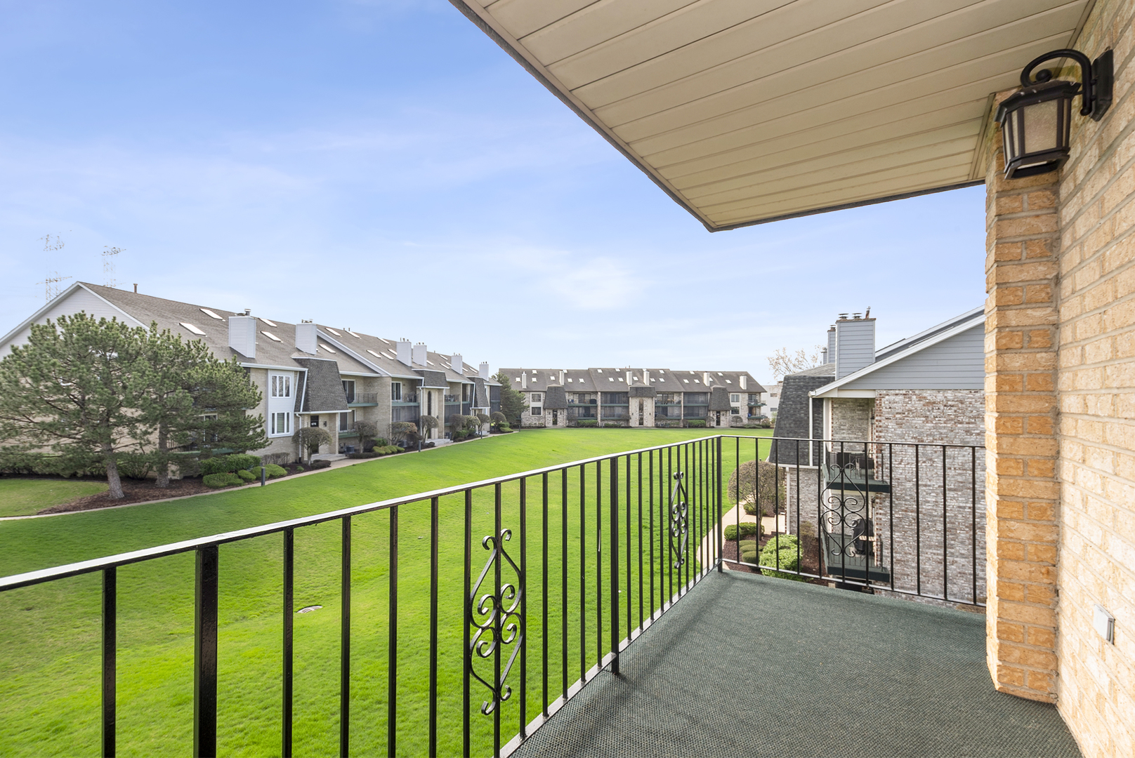 15705 Old Orchard Court #2S, Orland Park, IL 60462