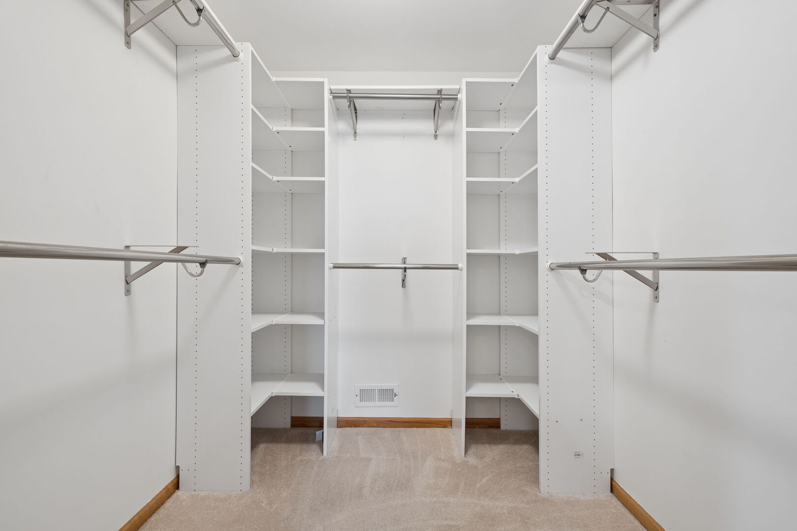 740 Countryside Drive, Bolingbrook, IL 60490