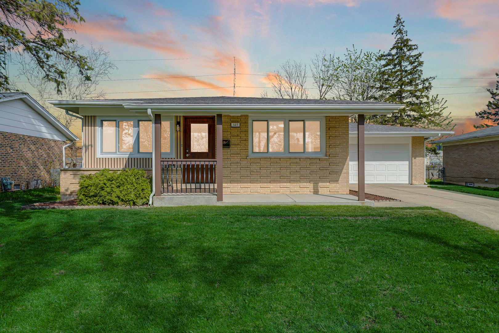 527 N Virginia Avenue, Glenwood, IL 60425