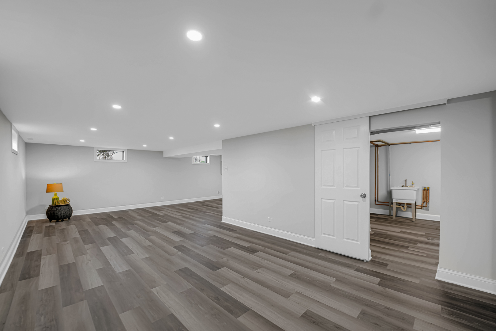 527 N Virginia Avenue, Glenwood, IL 60425