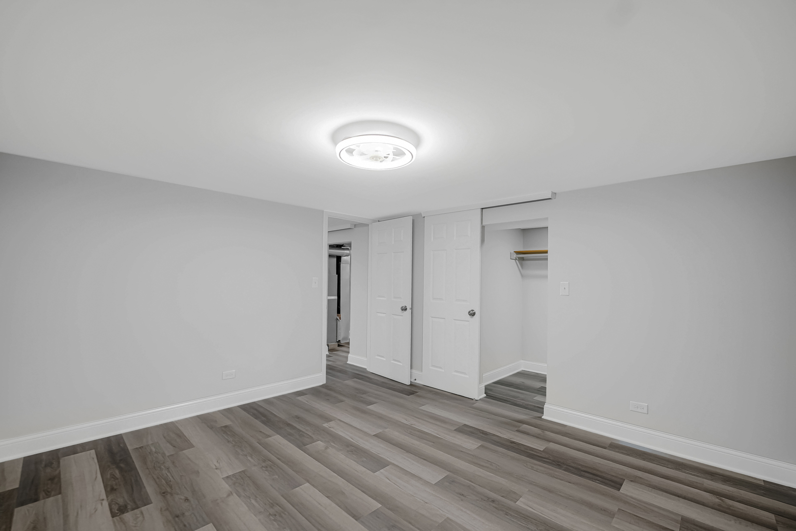 527 N Virginia Avenue, Glenwood, IL 60425