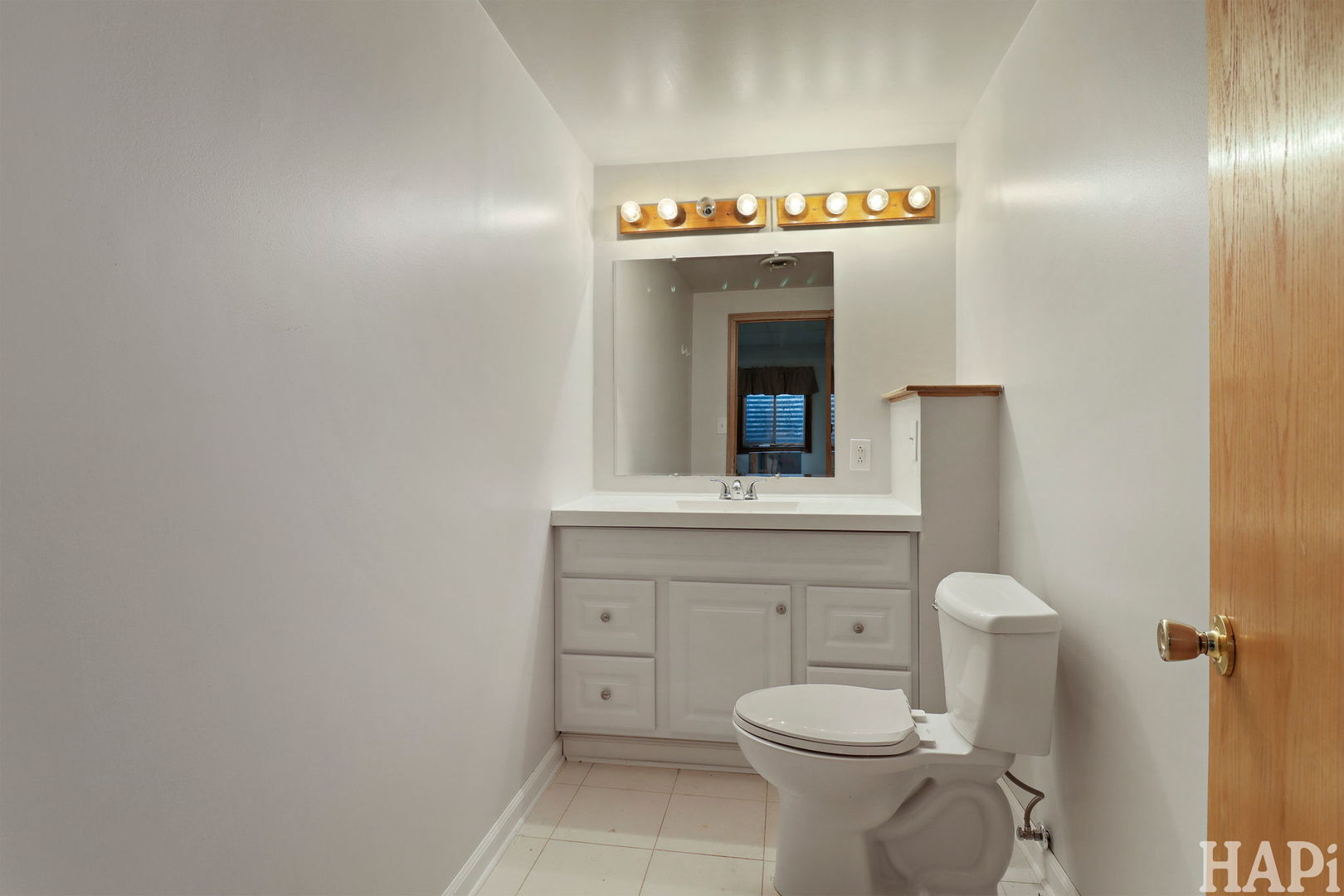 39 Lippincott Road, Fox Lake, IL 60020