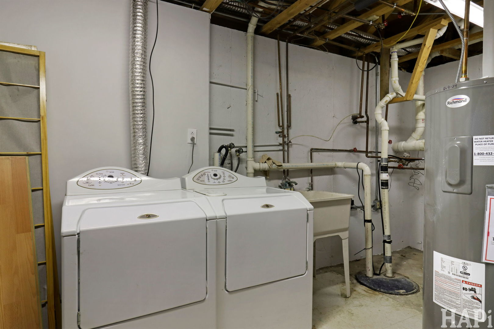 39 Lippincott Road, Fox Lake, IL 60020