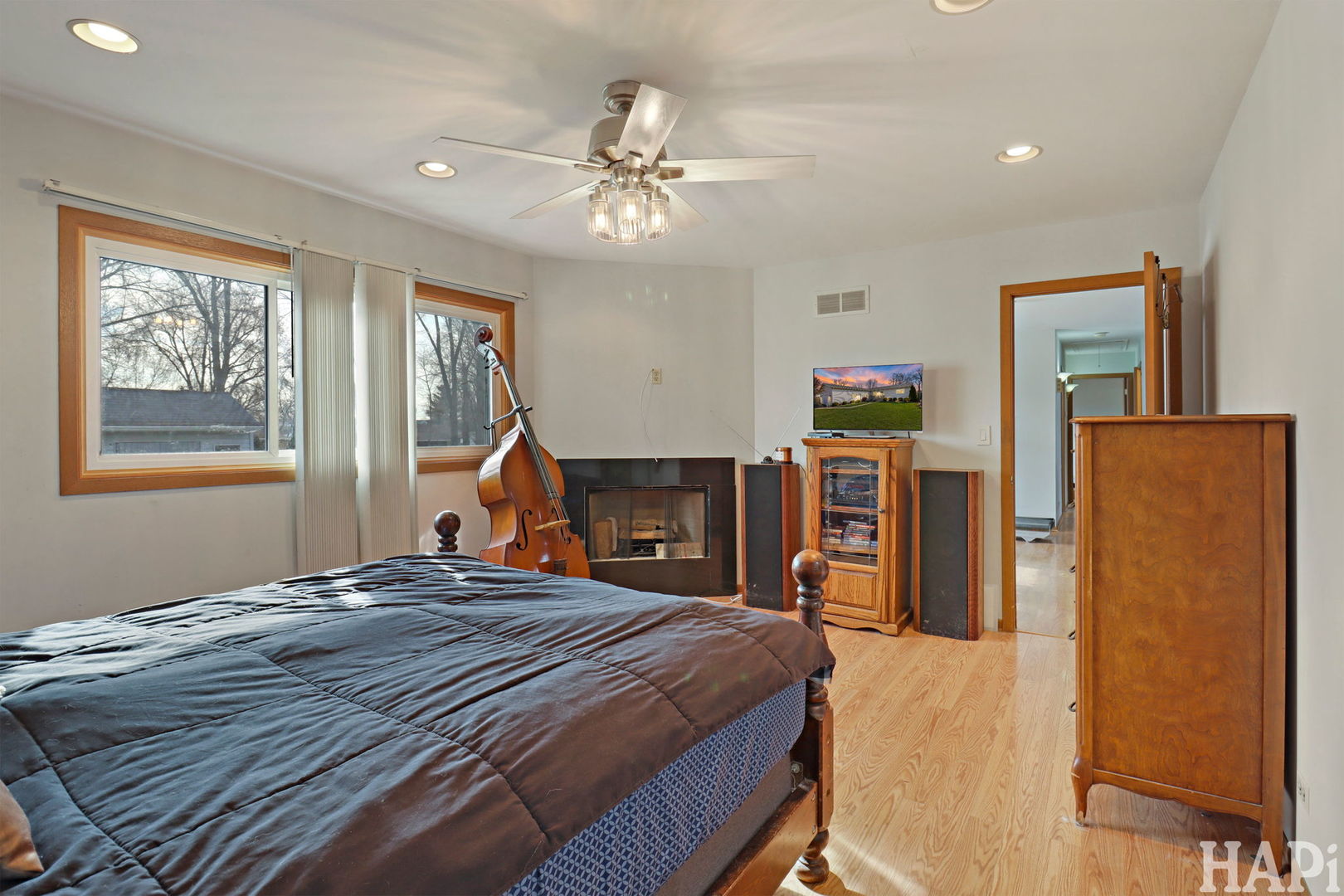 39 Lippincott Road, Fox Lake, IL 60020