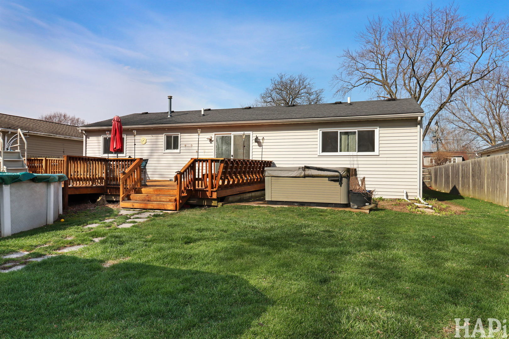 39 Lippincott Road, Fox Lake, IL 60020