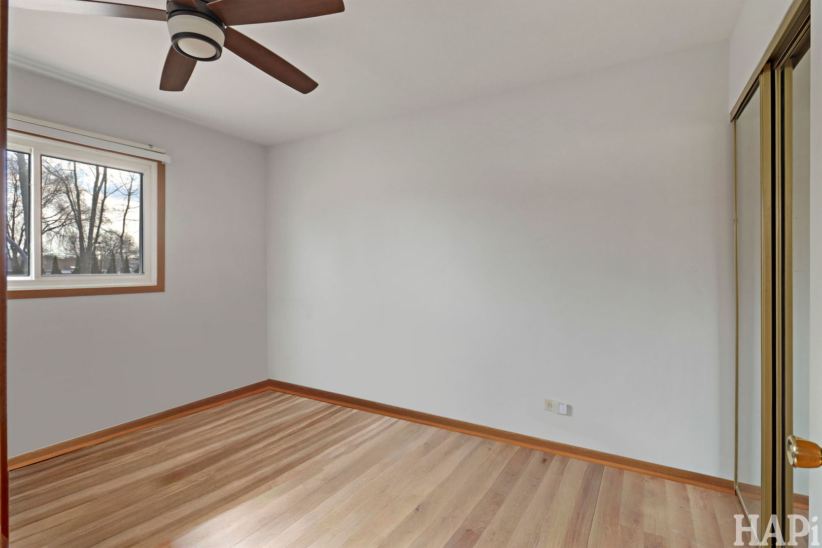 39 Lippincott Road, Fox Lake, IL 60020