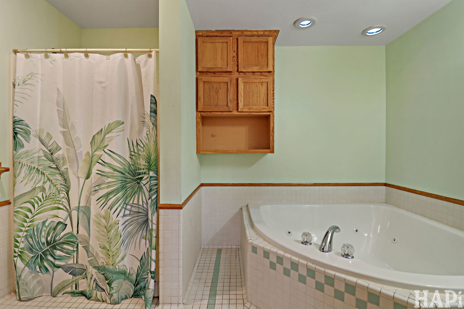 39 Lippincott Road, Fox Lake, IL 60020