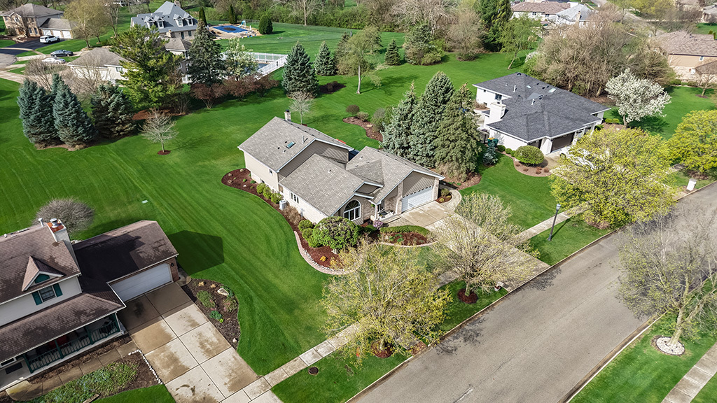 3204 Hickory Creek Drive, New Lenox, IL 60451