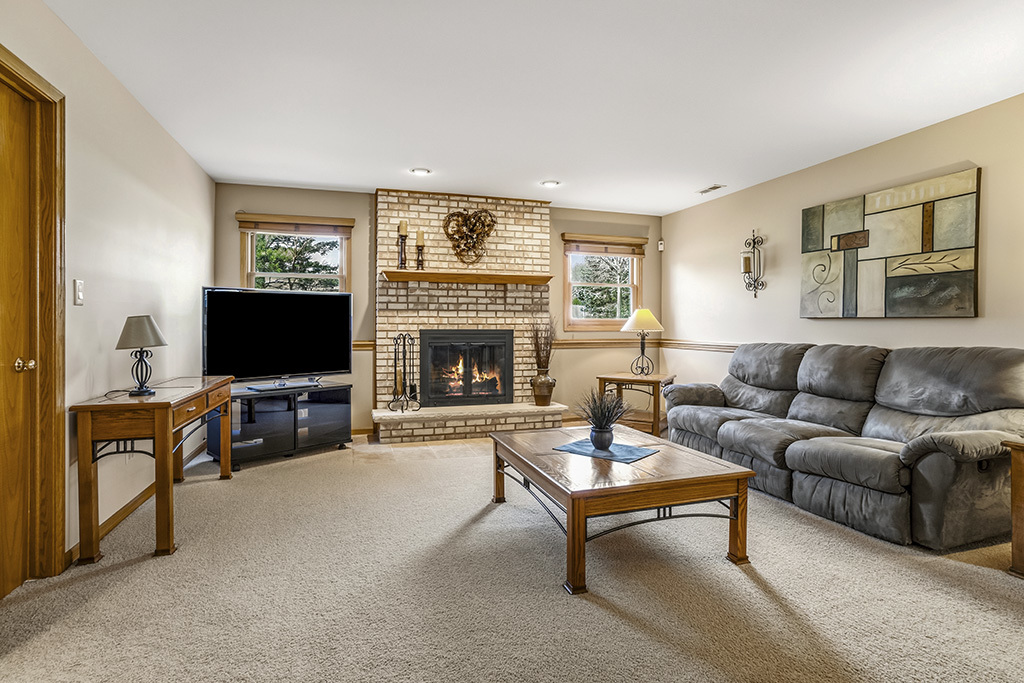 3204 Hickory Creek Drive, New Lenox, IL 60451