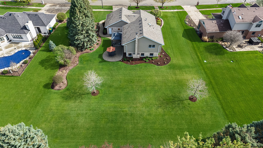 3204 Hickory Creek Drive, New Lenox, IL 60451