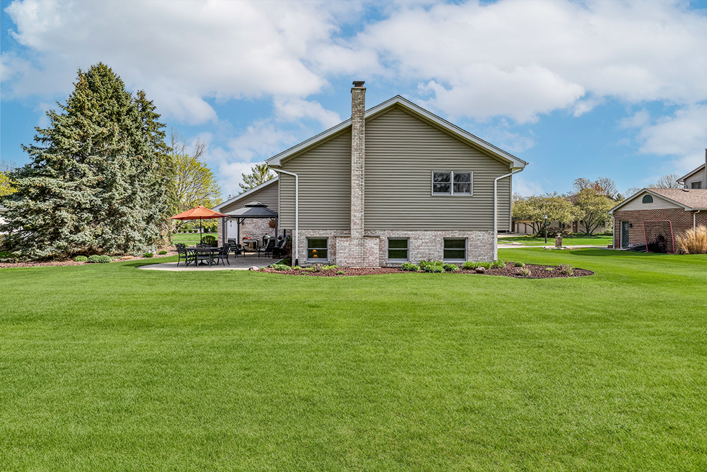 3204 Hickory Creek Drive, New Lenox, IL 60451