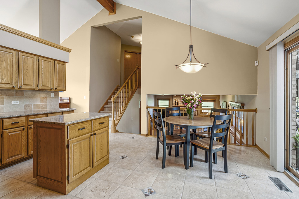 3204 Hickory Creek Drive, New Lenox, IL 60451