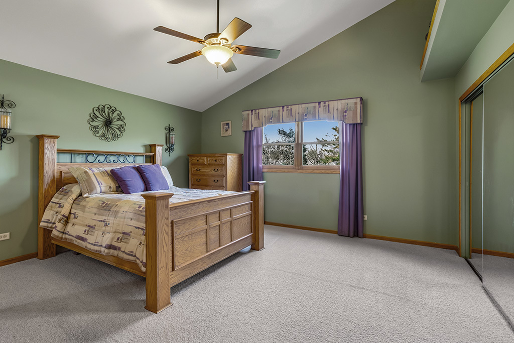 3204 Hickory Creek Drive, New Lenox, IL 60451