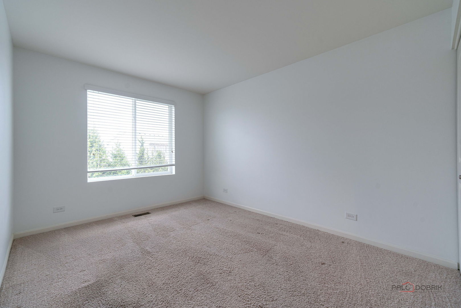 202 Minuet Circle, Volo, IL 60073