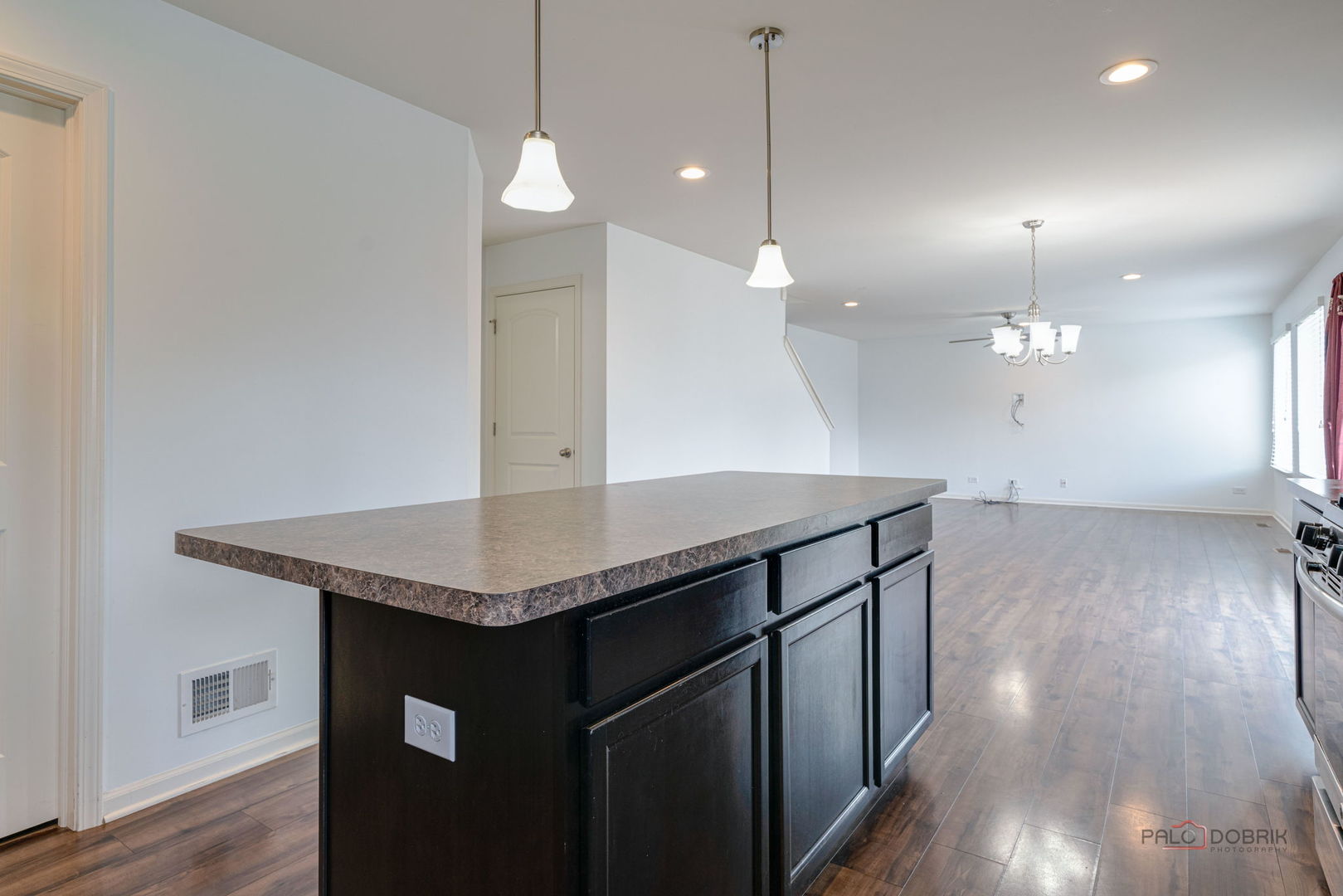 202 Minuet Circle, Volo, IL 60073