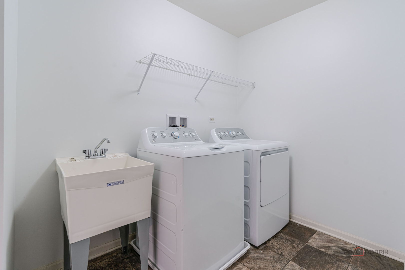 202 Minuet Circle, Volo, IL 60073