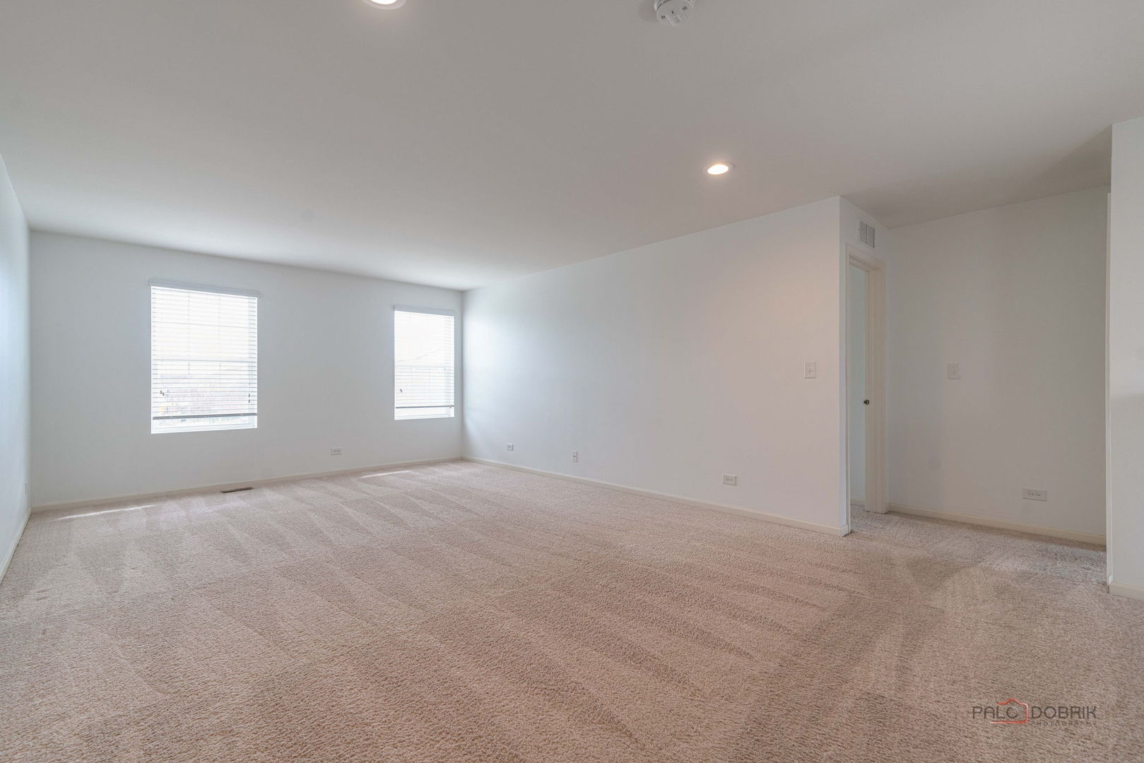 202 Minuet Circle, Volo, IL 60073