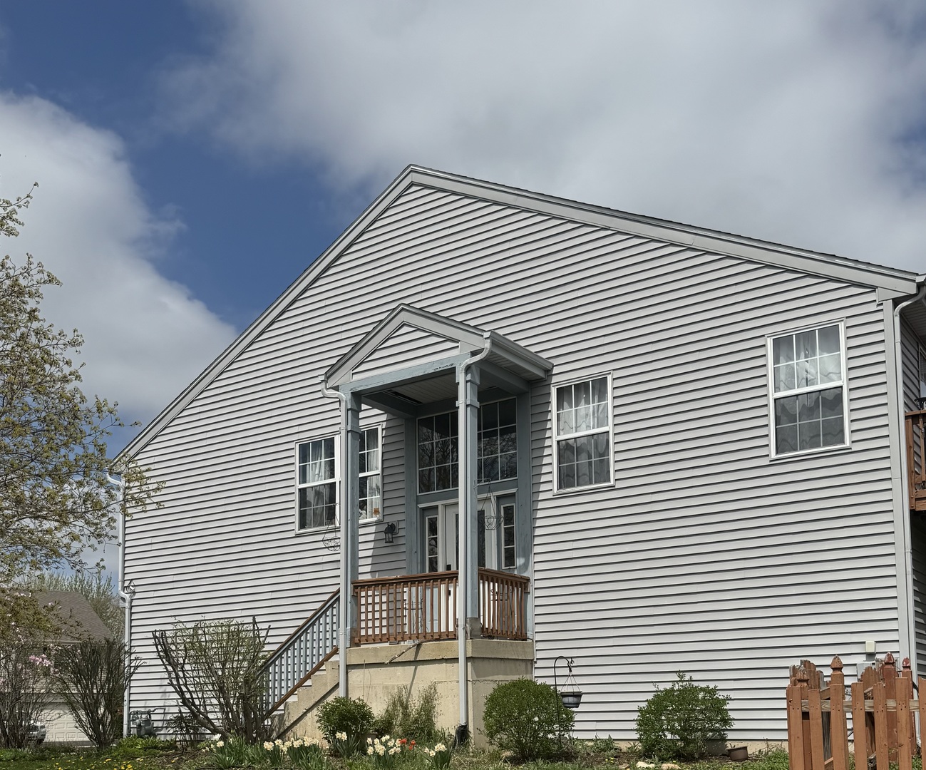 99 Seton Creek Drive, Oswego, IL 60543