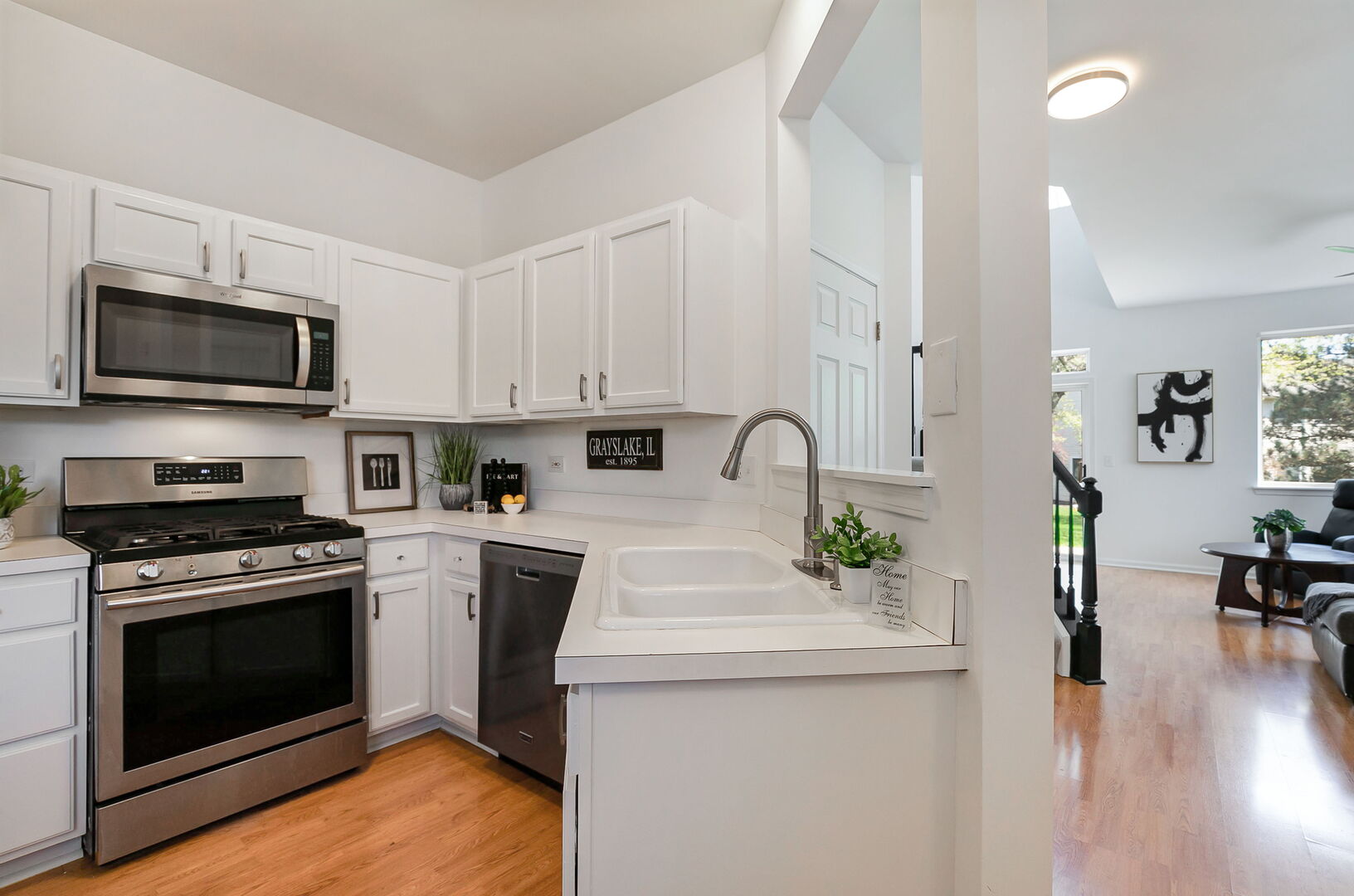 1431 Doolittle Lane, Grayslake, IL 60030