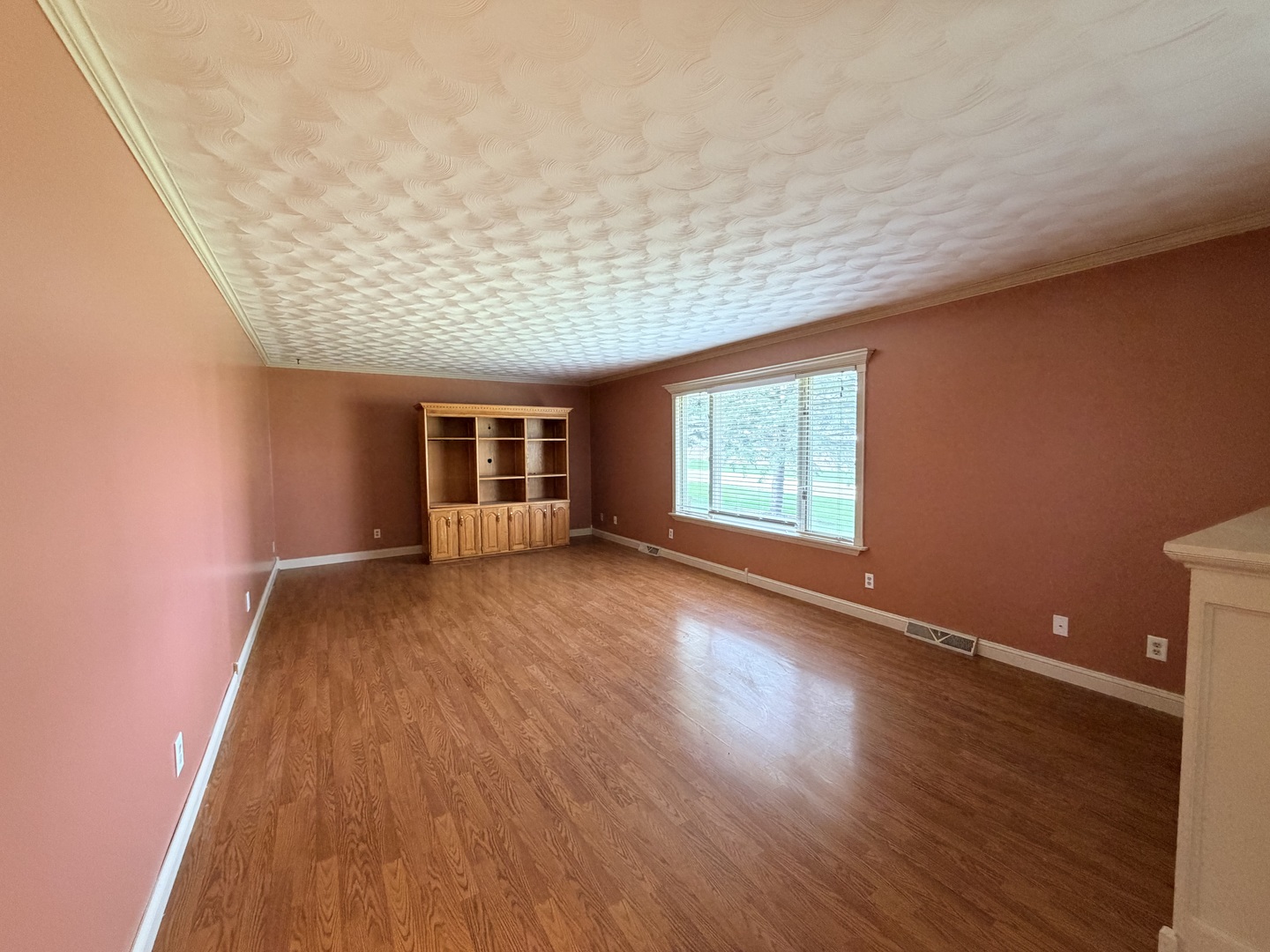 734 1st Street, West Brooklyn, IL 61378