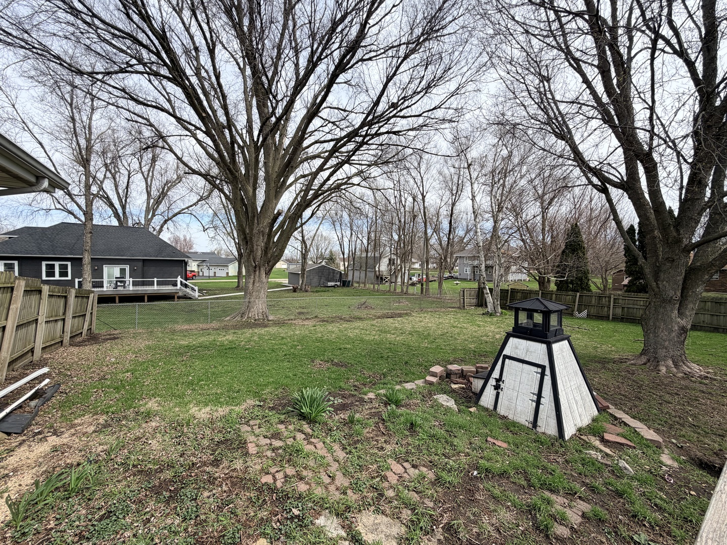 734 1st Street, West Brooklyn, IL 61378