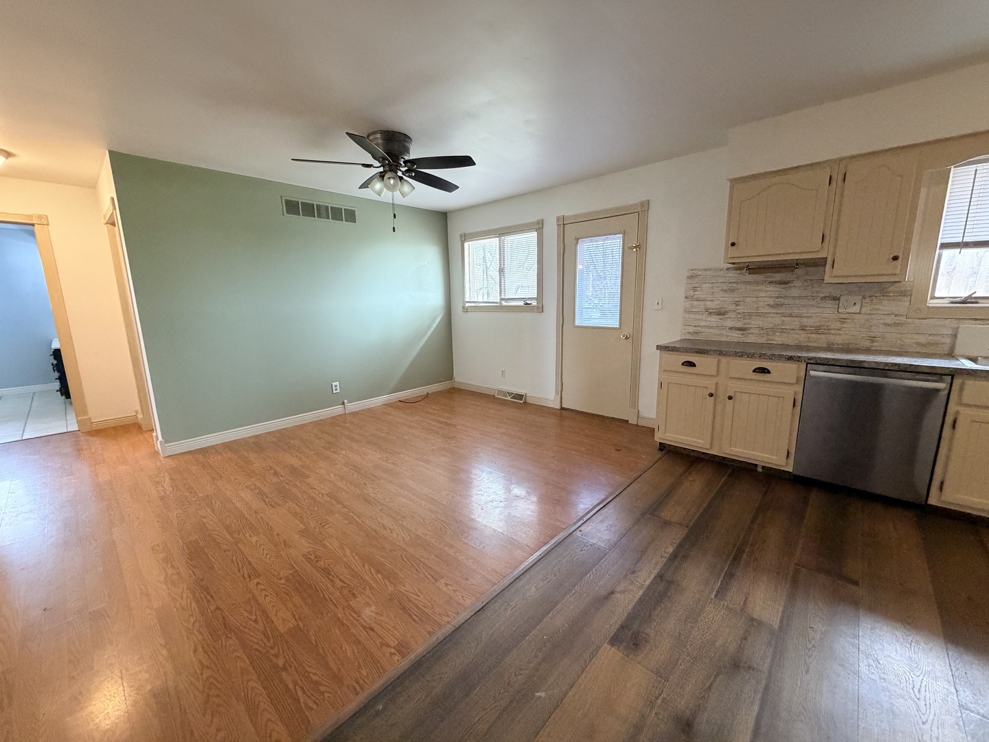 734 1st Street, West Brooklyn, IL 61378