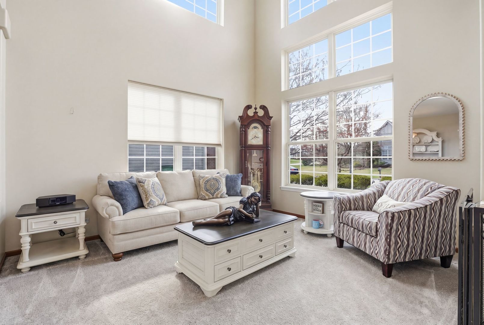 392 E 17th Place, Lombard, IL 60148