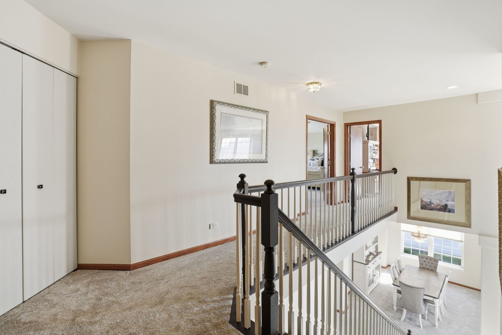 392 E 17th Place, Lombard, IL 60148