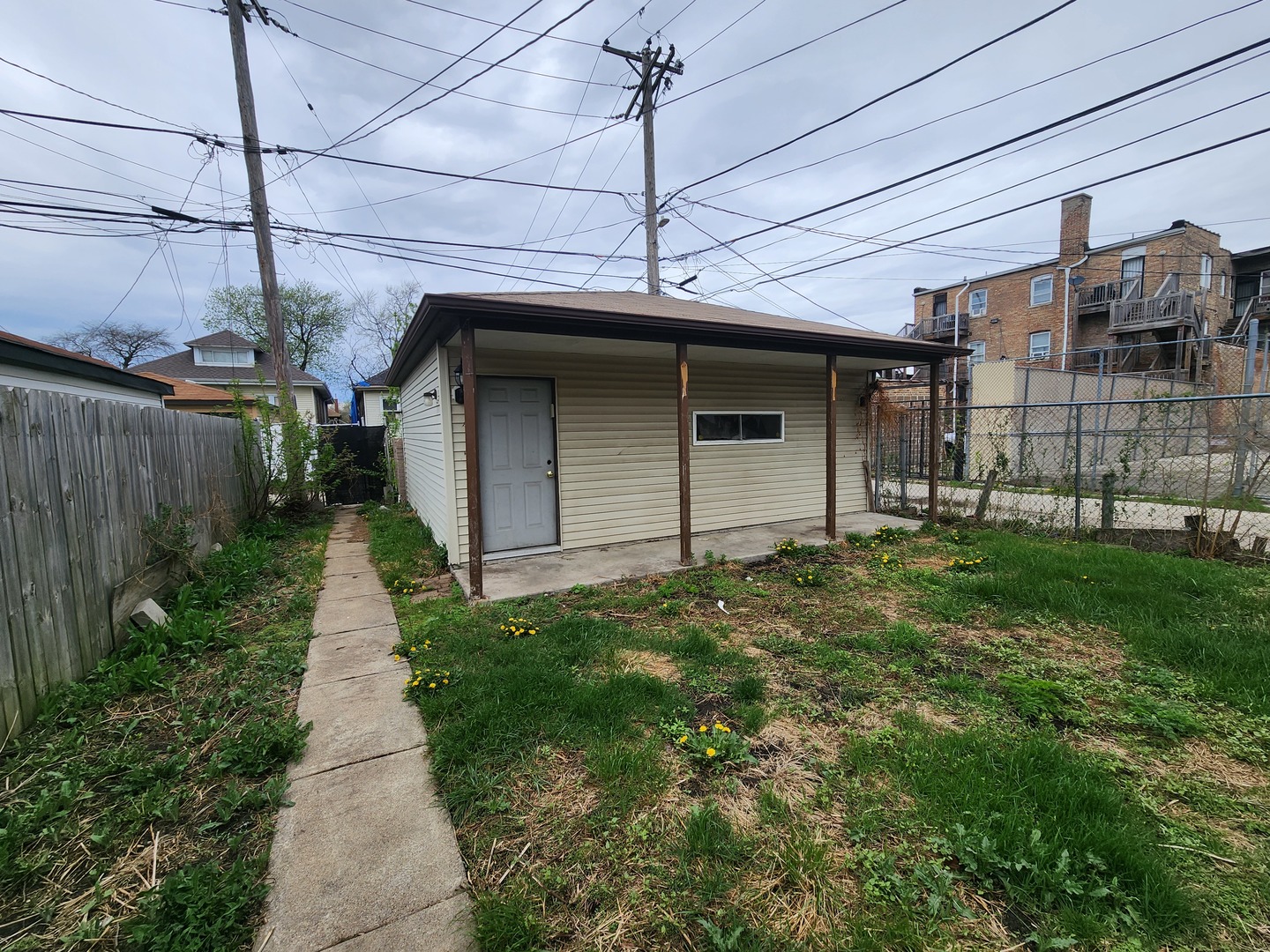 8716 S Laflin Street, Chicago, IL 60620